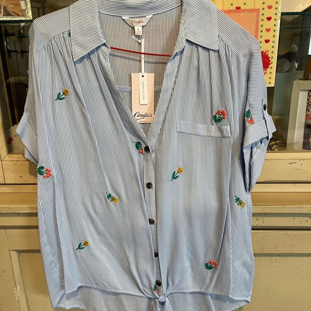 Candie's Blue Short Sleeve Button Down Blouse